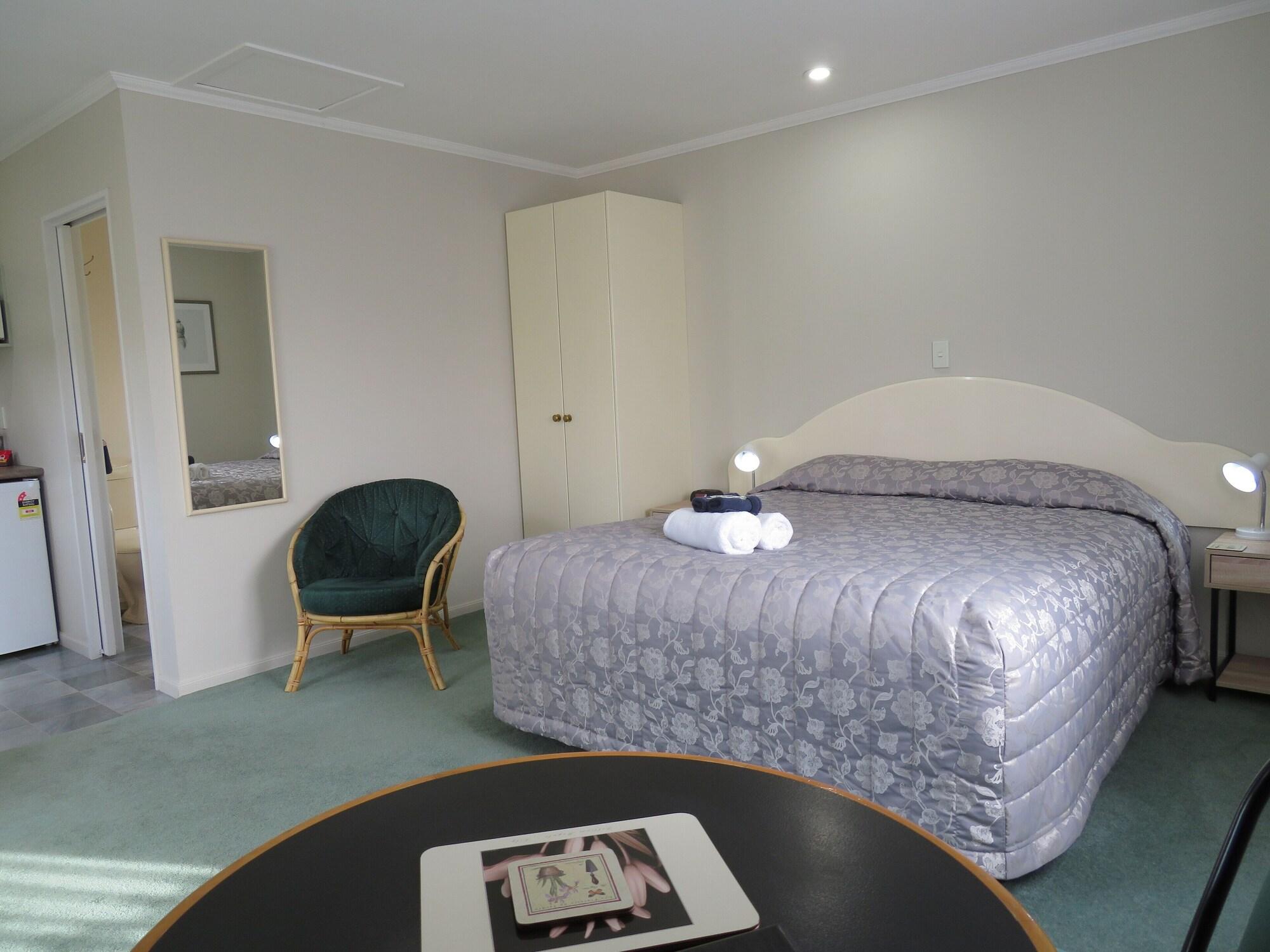 Commodore Court Motel Blenheim Bagian luar foto