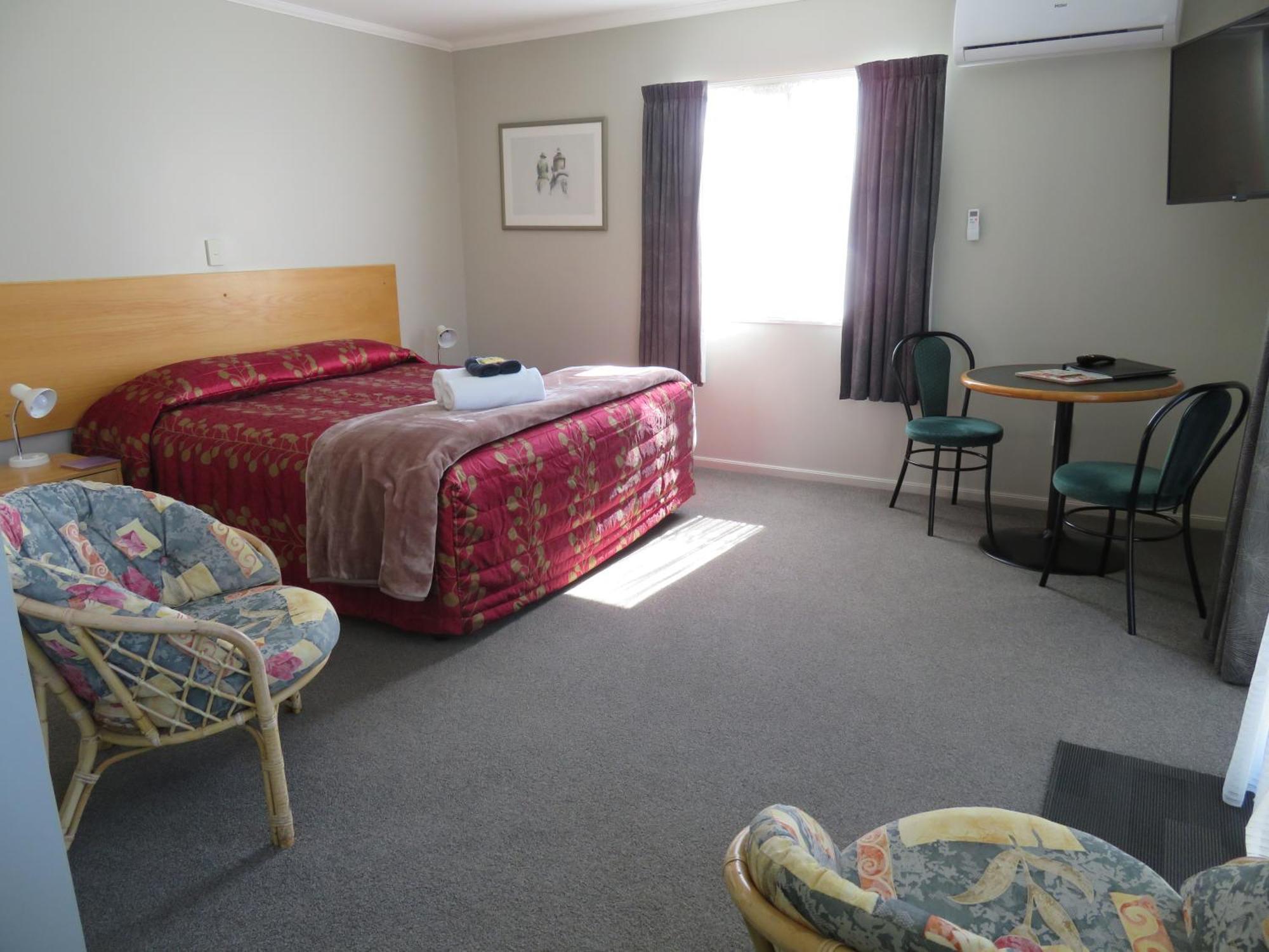 Commodore Court Motel Blenheim Bagian luar foto
