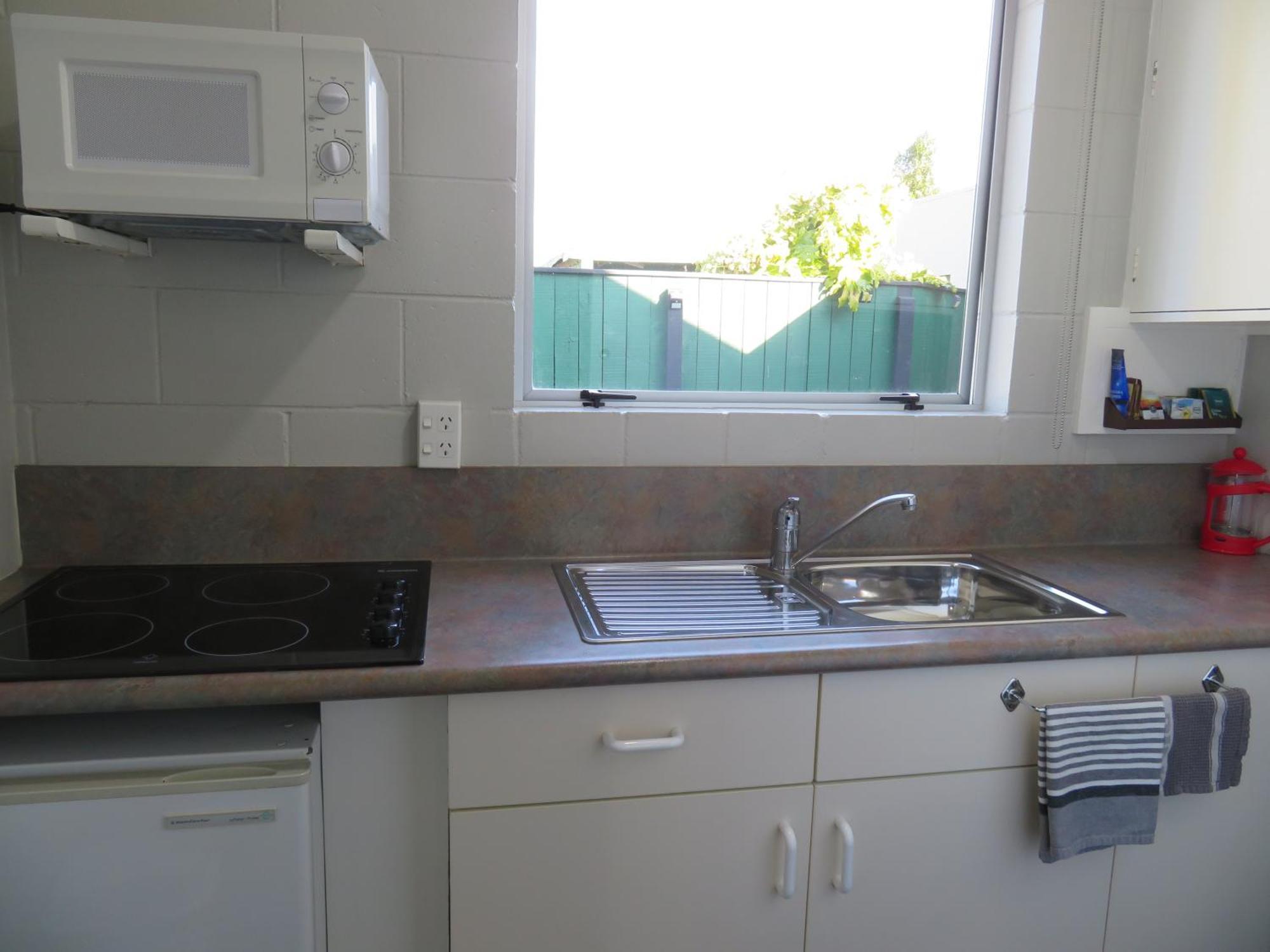 Commodore Court Motel Blenheim Bagian luar foto